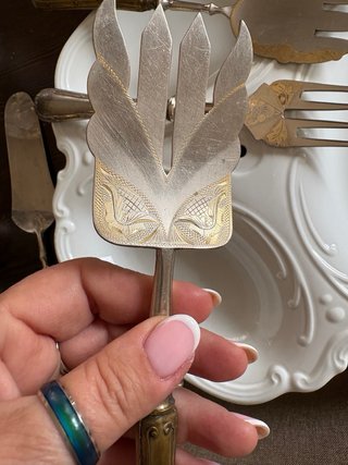 Cubiertos de servir antiguos