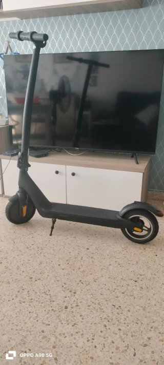 Patinete eléctrico en buen estado