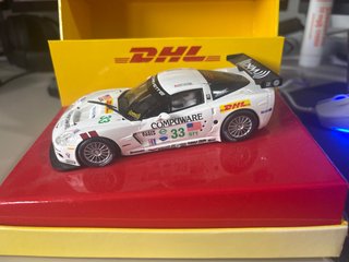 Coche Scalextric Corvette DHL