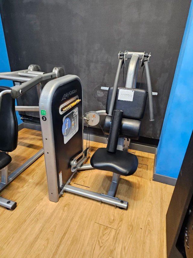 Life Fitness Circuit Máquina de Gimnasio
