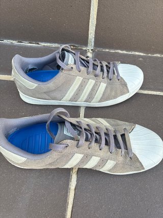 Zapatillas Adidas Superstar Grises skateboarding