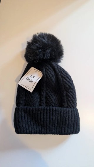 Gorro de invierno negro