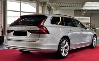 Volvo V90 2023