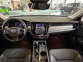 Volvo V90 2023