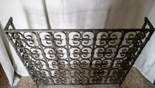 Reja de forja estilo modernista