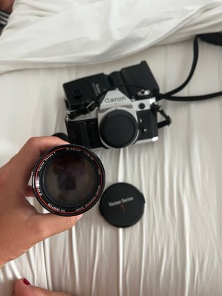 Canon AE-1 Program + 2 objetivos y accesorios