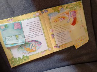 2 Libros con cartas dentro