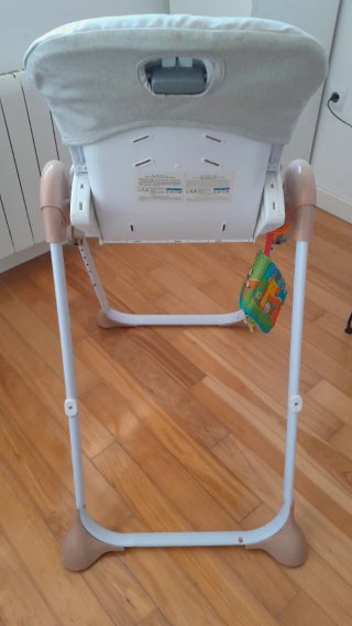 Trona infantil regulable y plegable