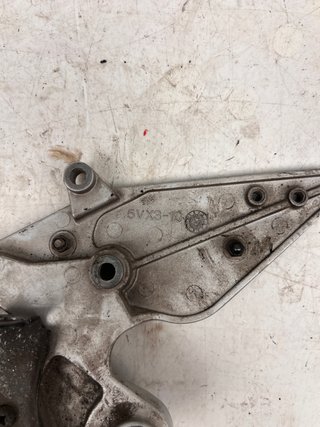 Soporte estribera Yamaha FZ6