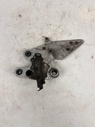 Soporte estribera Yamaha FZ6