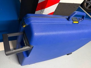 Conjunto Samsonite: Maleta y Neceser Azul