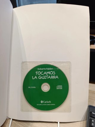 Libro Tocamos la Guitarra con CD