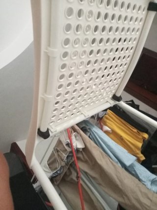 2 Sillas Blancas de Plástico