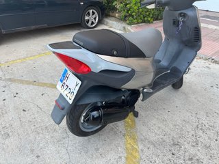 Piaggio Skipper 125 2T Plata