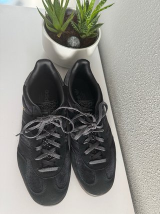 Adidas Gazelle Talla 40 Negro