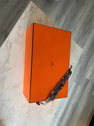 Caja de zapatos Hermes naranja