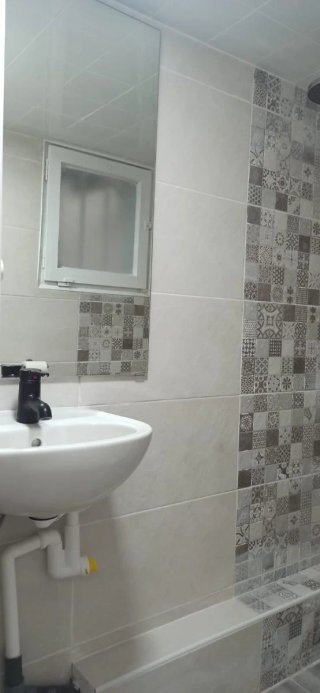 Alquiler de Local,25 m 695€. Badalona Gorg