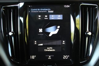 Volvo XC60 2.0 T8 AWD Business Plus Auto (2020)