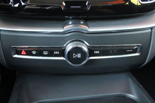 Volvo XC60 2.0 T8 AWD Business Plus Auto (2020)