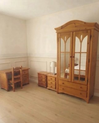 Dormitorio completo madera pino