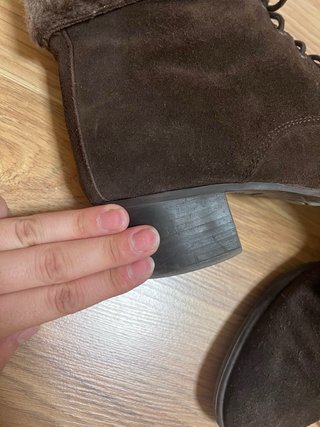 Botines de piel marrones con forro de pelo