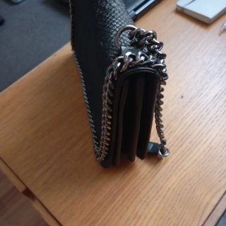 Bolso Zara Negro imita Piel Serpiente Cadena
