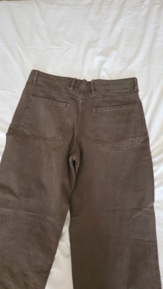 Pantalón vaquero marrón baggy fit talla 46