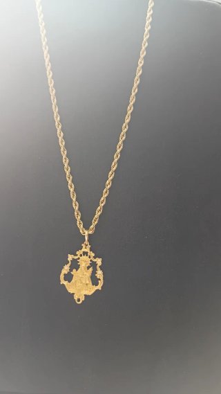 Cadena Salomónica y Colgante 18k 33g