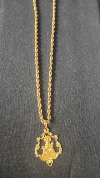 Cadena Salomónica y Colgante 18k 33g