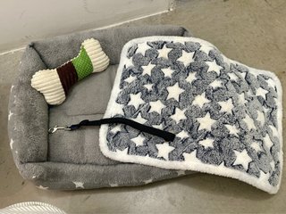 Cama tipo divan para perro pequeño y otras