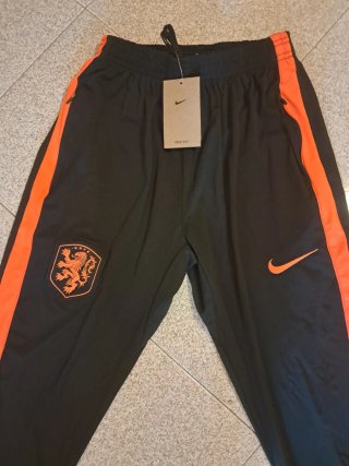 Tuta Olanda 2026,  Nuova