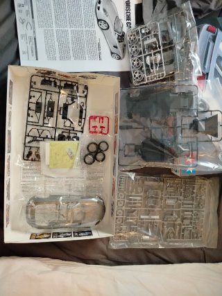 Maqueta Tamiya Porsche Carrera GT 1/24