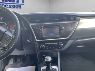 Toyota Auris 2015