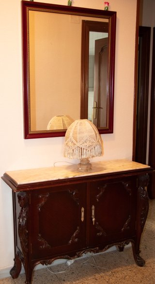 Mueble de entrada con espejo
