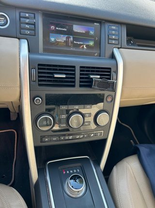 Land Rover Discovery Sport 2015