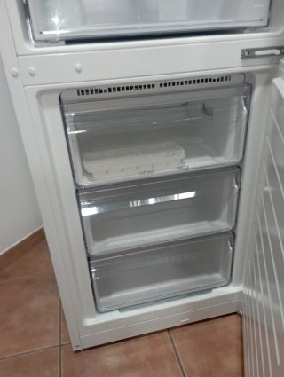Frigorífico Balay Combi NoFrost 3KFE763WI