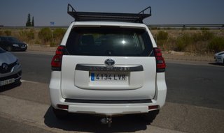 TOYOTA Land Cruiser 2.8 D4D GX 7 Plazas