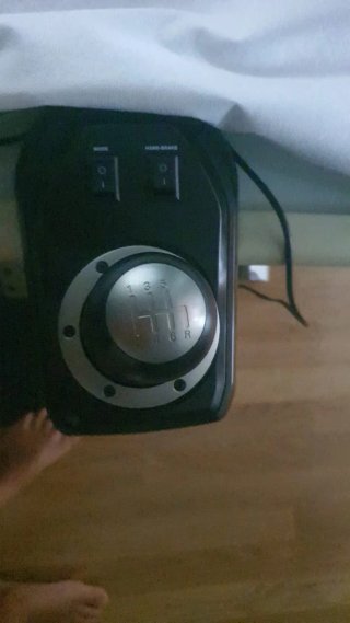 Volante PS4 con pedales