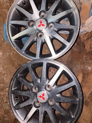 2 Llantas Mitsubishi