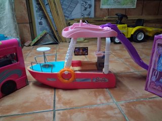 Barbie: Armario, Barco y Caravana