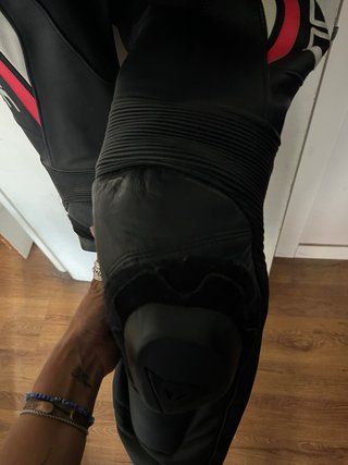 Mono Dainese 2 piezas cuero Talla 42