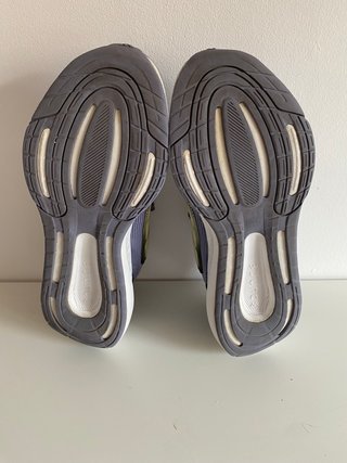 Adidas Ultrabounce Talla 42.5 Morado