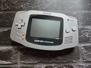 Consola Nintendo GameBoy Advance Plata