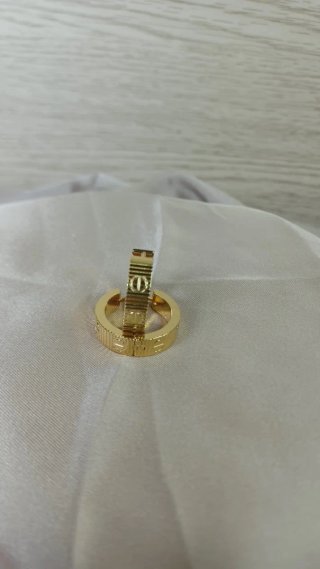Pendientes LOVE Vintage Chapado Oro 18k