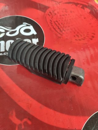 Estribera trasera derecha para BMW F700GS 46717705654