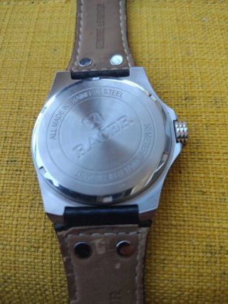 Reloj Racer Blanco y Negro