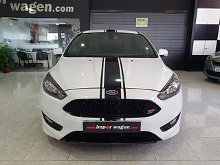 Ford Focus STline, Carplay, Navi, 6 vel, cámara..