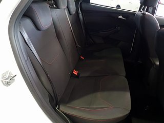 Ford Focus STline, Carplay, Navi, 6 vel, cámara..
