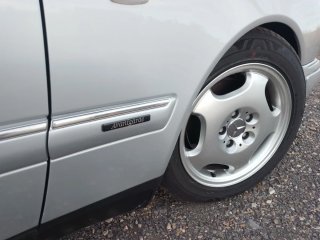 Mercedes-Benz 300 turbo diesel ranchera  1999