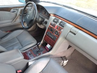 Mercedes-Benz 300 turbo diesel ranchera  1999